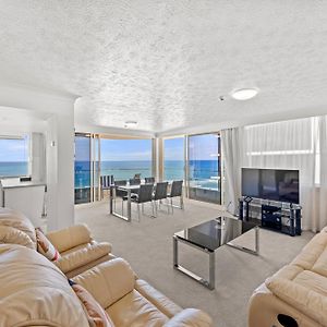 Standard Two-Bedroom Apartment Aircon Ocean View